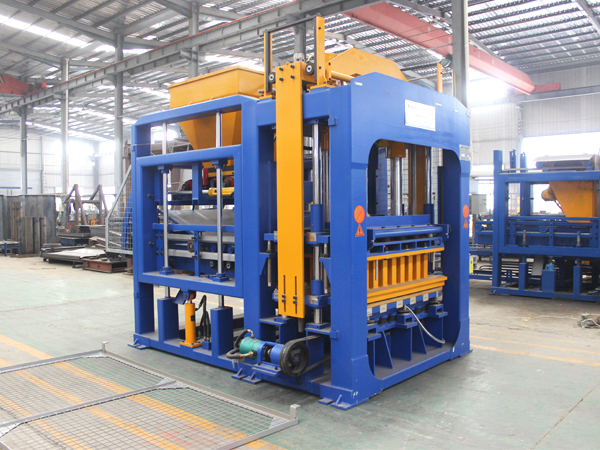 automatic cement block machine