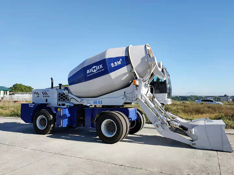 5.5m3 jual self loading concrete mixer