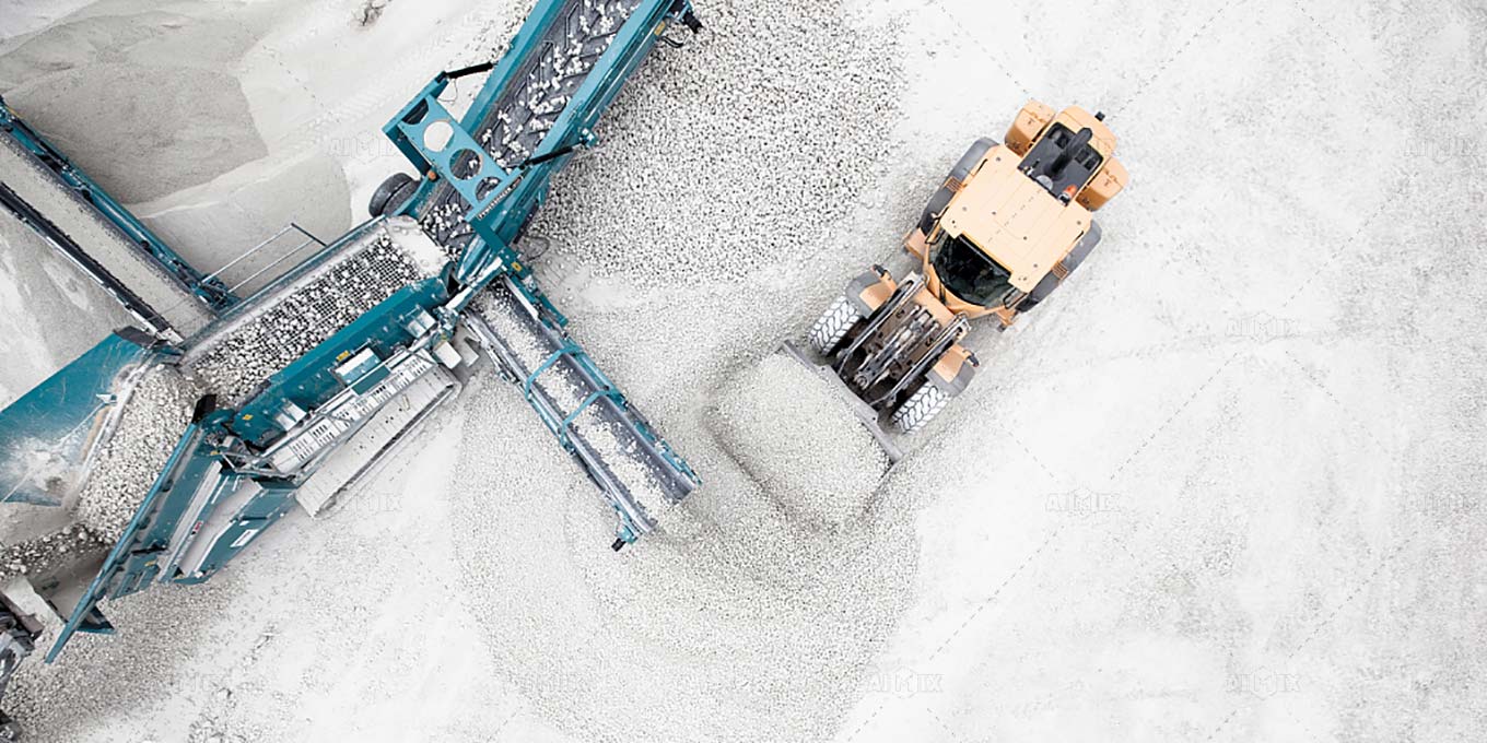 mobile crushing plant for sand and aggregate production