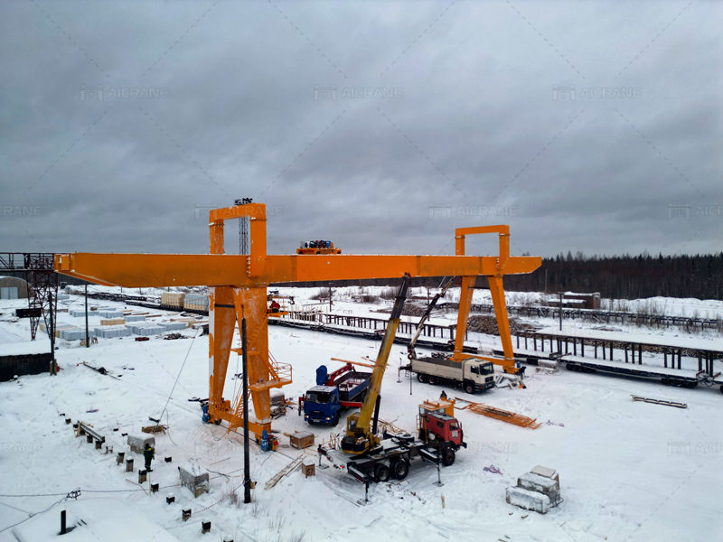 Double Girder Gantry Crane in Snow